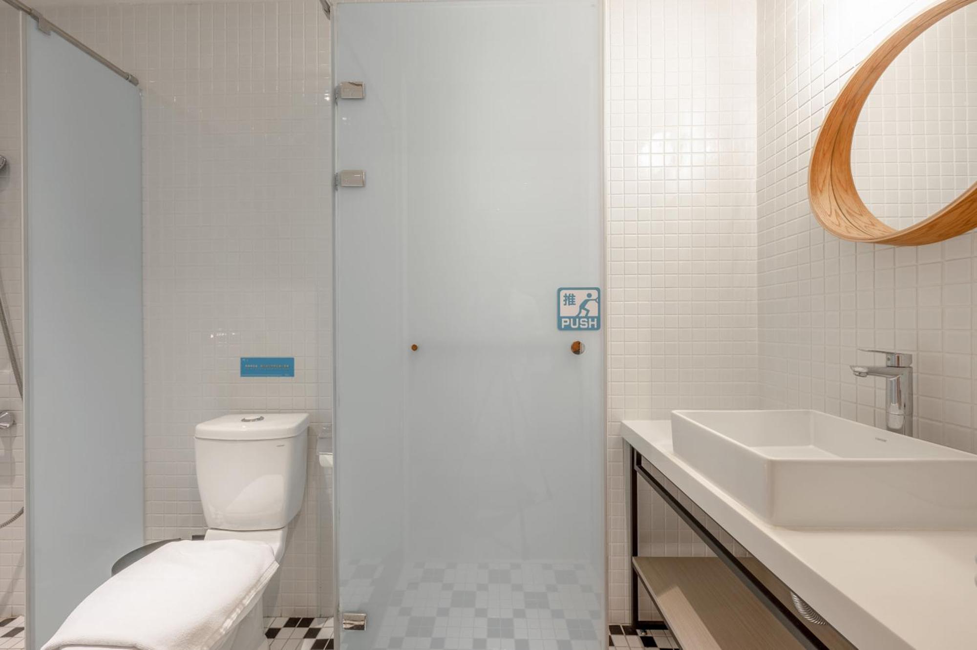 Light Hostel Hualien Exterior photo